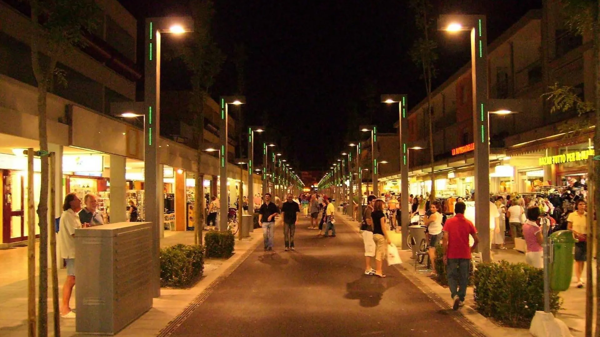 Comfy 2 Bedroom Flat Near The Beach Bibione Apartment